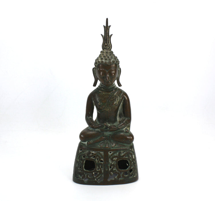 Antique North East Thailand / Laos seated bronze Buddha, c. 1800. Bronze, 22.8cm high