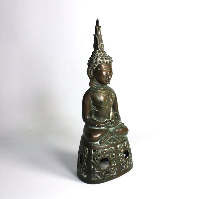 Antique North East Thailand / Laos seated bronze Buddha, c. 1800. Bronze, 22.8cm high