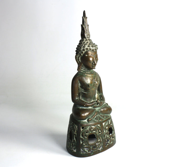 Antique North East Thailand / Laos seated bronze Buddha, c. 1800. Bronze, 22.8cm high