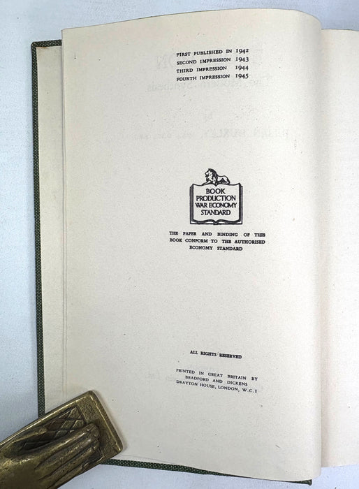 Evolution; The Modern Synthesis, Julian Huxley, George, Allen & Unwin, 1945