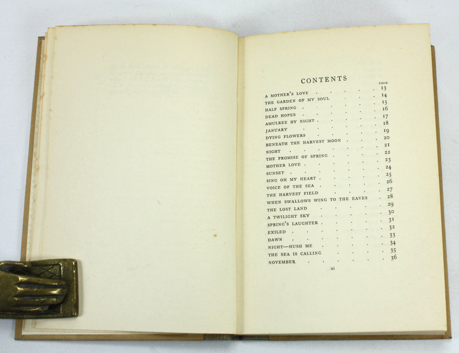 Moods and Dreams, Maimie A. Richardson, Selwyn & Blount, 1926