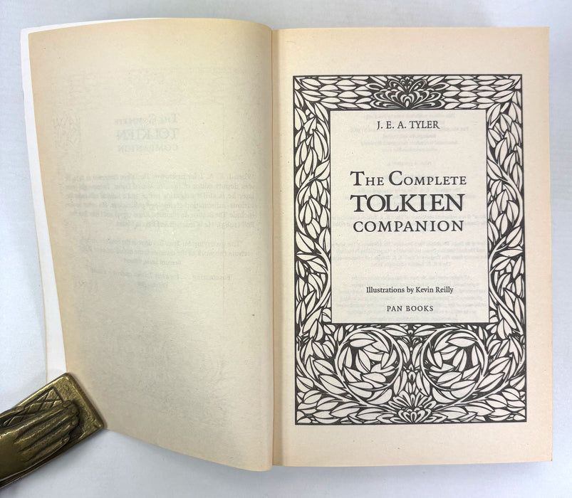 The Complete Tolkien Companion, J.E.A. Tyler, Pan Books, 2002