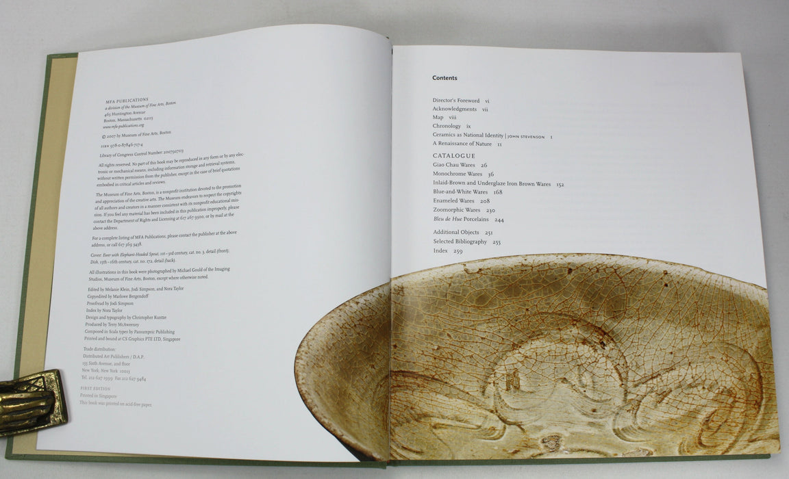 The Elephant and the Lotus; Vietnamese Ceramics in the Museum of Fine Arts, Boston, Philippe Truong, 2007