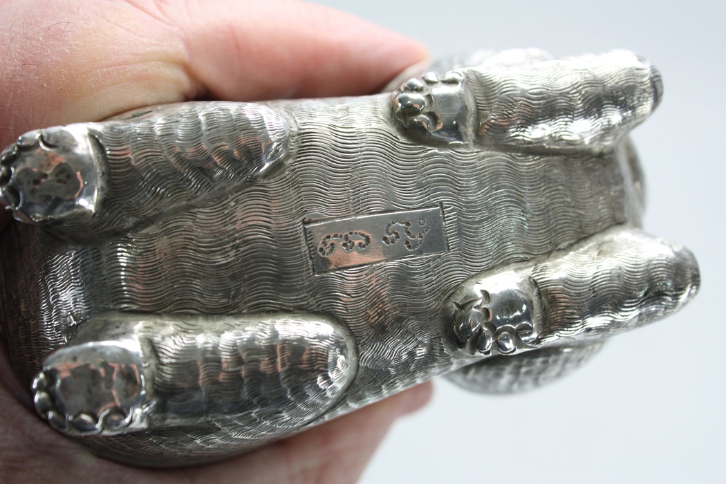 Fine Vintage Cambodian Silver Betel Box, Cat, 9.5cm long, 100g, exceptional detail