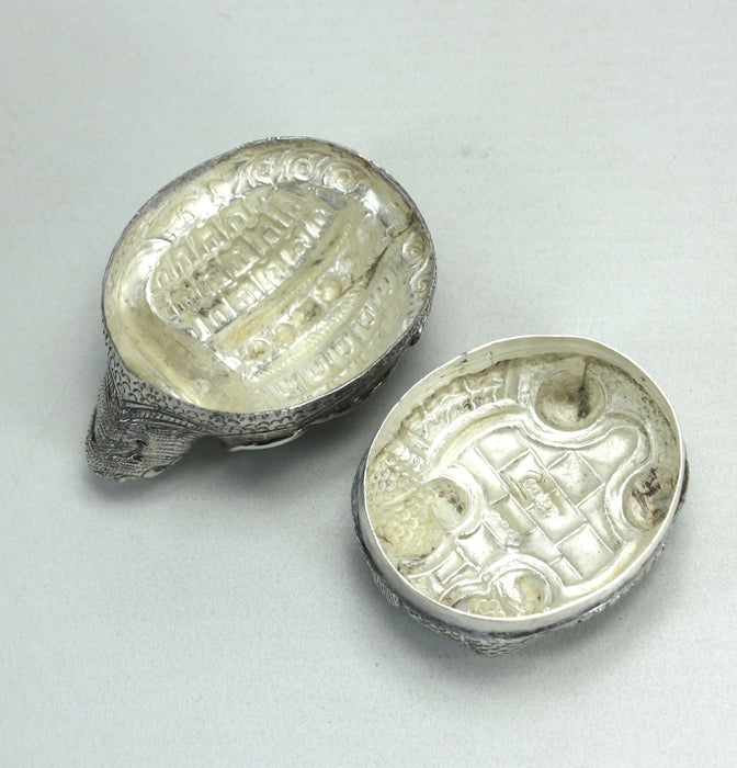 Vintage Cambodian Silver Betel Box, Turtle, 6cm long