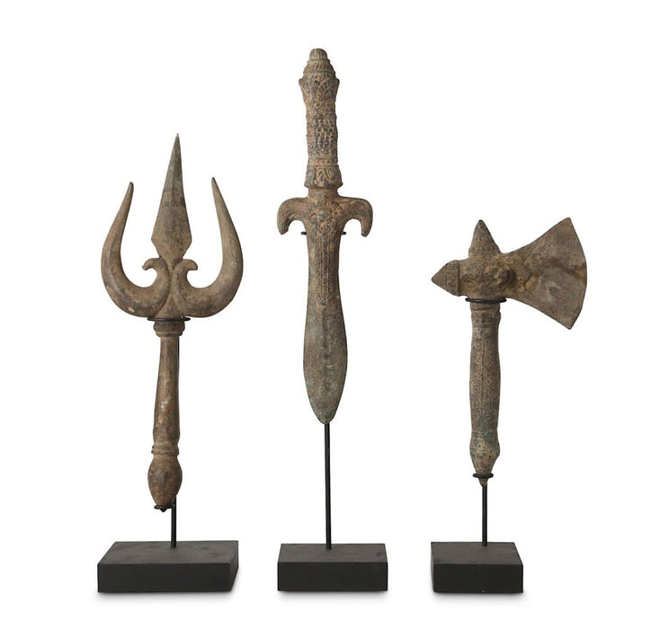 Set of 3 antique bronze Ganesh acoutrements on stand, 18th Century.