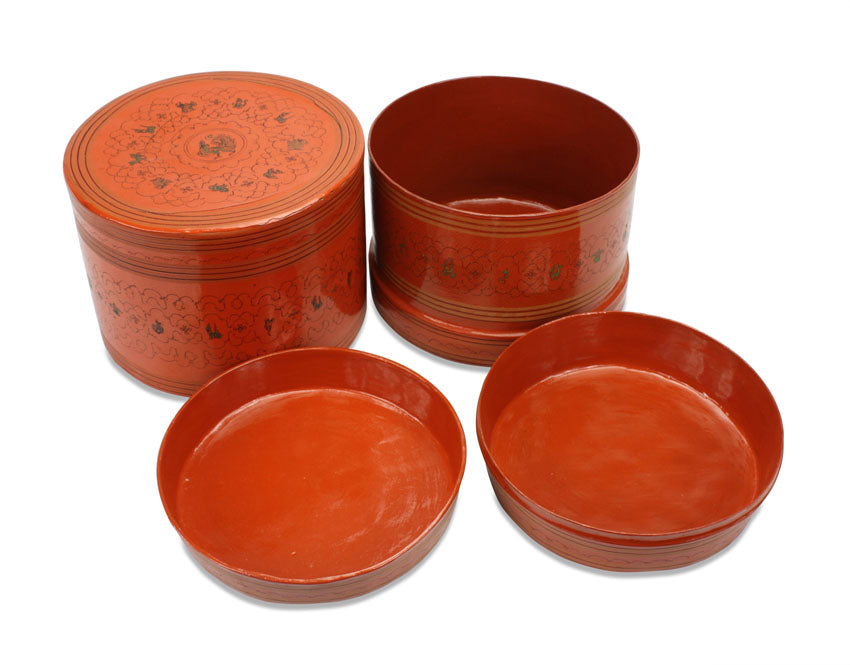 Antique Burmese betel box, Kun-it, 18cm high, 20.5cm diameter, circa 1930