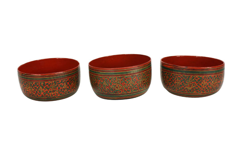 Burmese lacquer set of 3 bowls, Yun design, 10.3cm