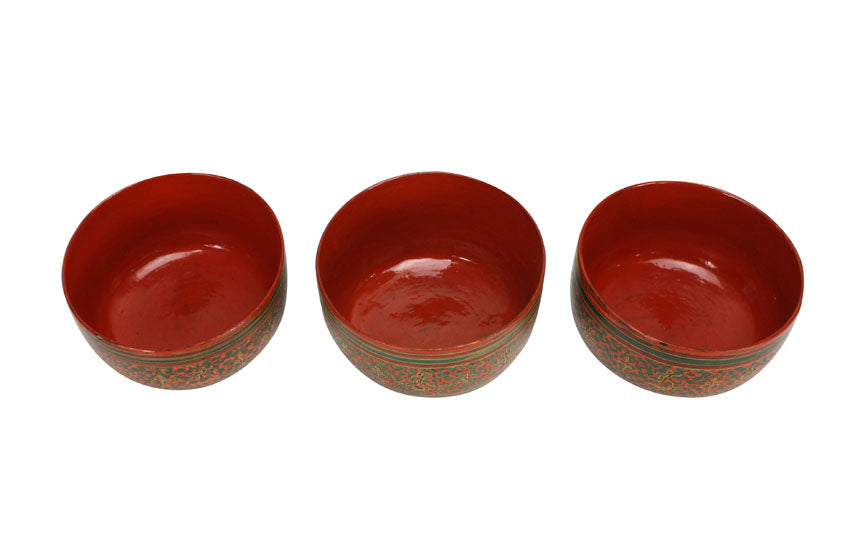 Burmese lacquer set of 3 bowls, Yun design, 10.3cm