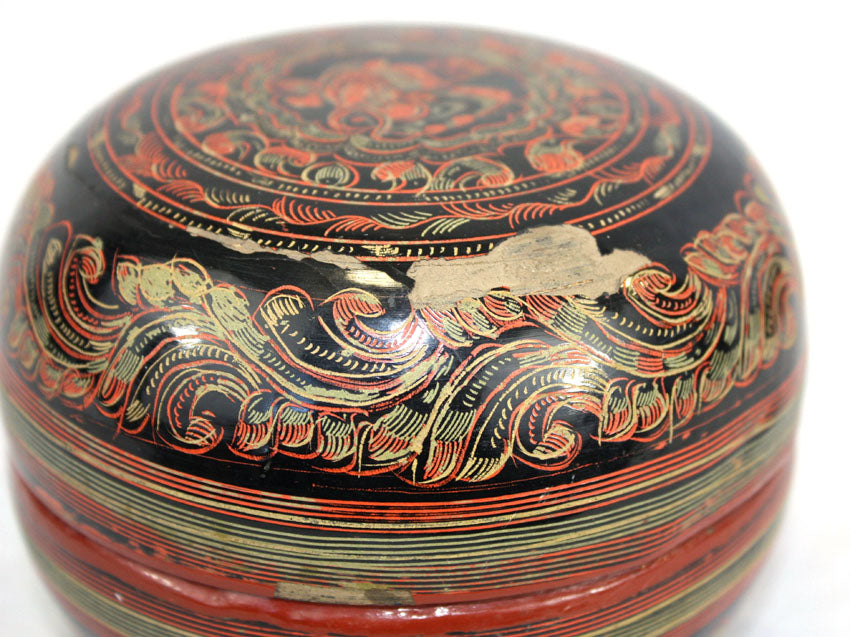 Antique Burmese lacquerware box, BL104