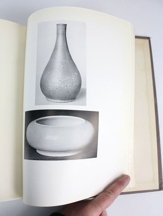 The Wares of the Ming Dynasty, R L Hobson, 1923, limited 1st edition of 1,500 copies