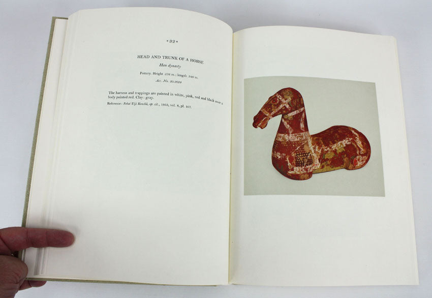 The Charles B. Hoyt Collection in the Museum of Fine Arts: Boston. Volume 1: Chinese Art: Neolithic Period through the T'ang Dynasty and Sino-Siberian Bronzes. Volume 2: Chinese Art: Liao, Sung and Yuan Dynasties