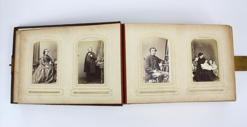 Victorian Photo Album; Carte de Visite, 80 photos