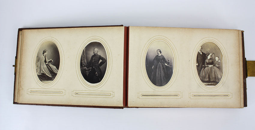 Victorian Photo Album; Carte de Visite, 80 photos