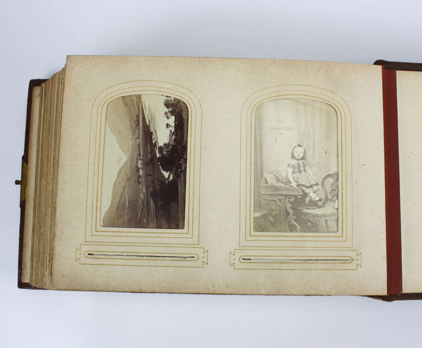 Victorian Photo Album; Carte de Visite, 80 photos