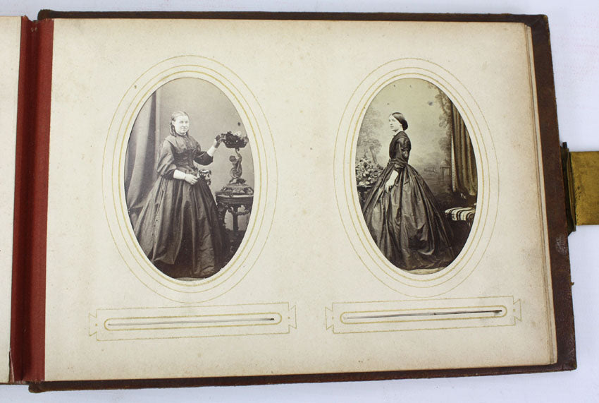 Victorian Photo Album; Carte de Visite, 80 photos