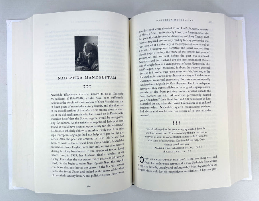 Cultural Amnesia; Necessary Memories from the History and the Arts, Clive James, signed first edition, 2007