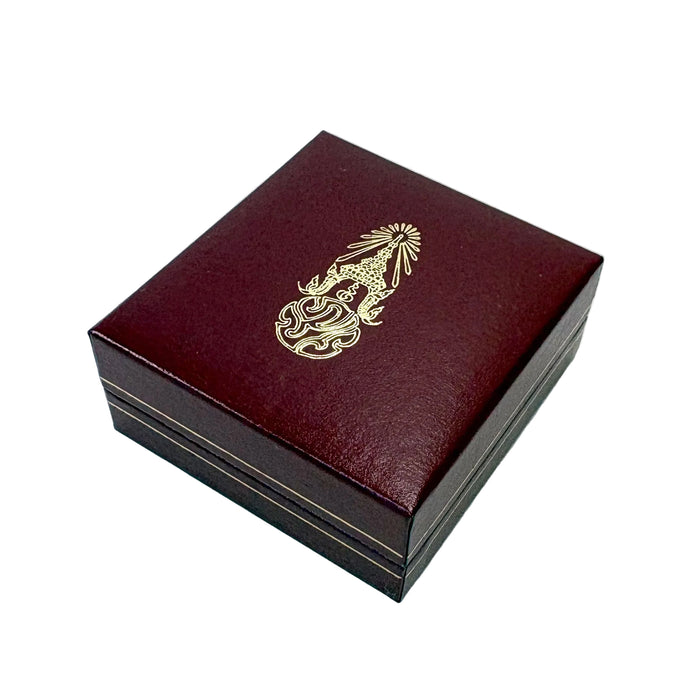 His Majesty King Bhumibol Adulyadej; The Story of Mahajanaka. Deluxe edition box set with silver medallion (รัชกาลที่ 9).