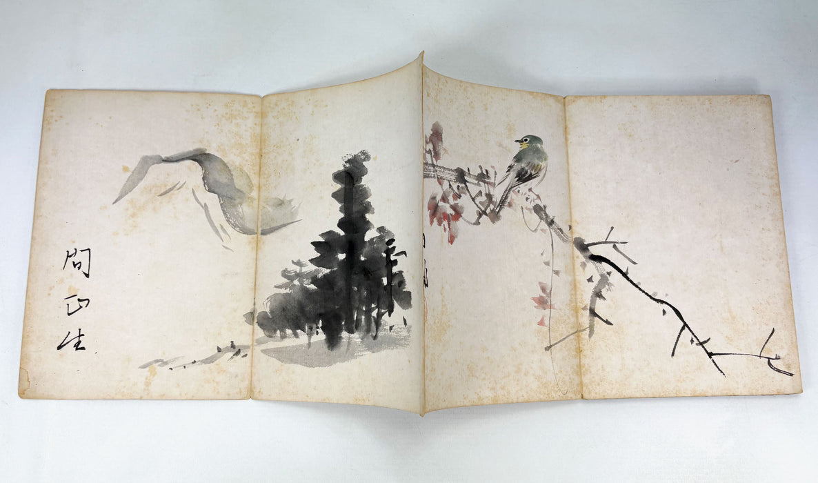 Japanese Hand-Painted Gajō (Painting Album) — Gachō Ichi (画帳一), c. 1890–1920. A collaborative Meiji–Taishō painting album, Kobe / Kansai region. Orihon.