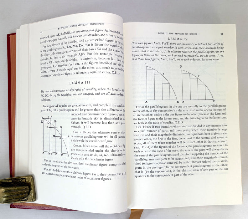 Principia Mathematica; Sir Isaac Newton's Mathematical Principles of Natural Philosophy and His System of the World; Motte's English Translation. Easton Press Collector's Edition, 2000