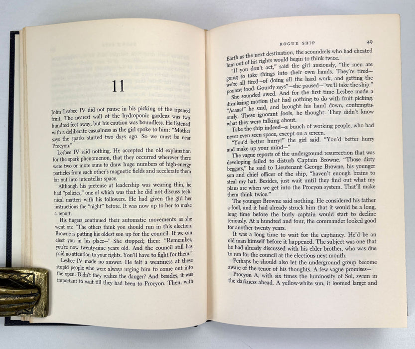 Rogue Ship, A.E. van Vogt, Doubleday, New York, 1965 Review copy