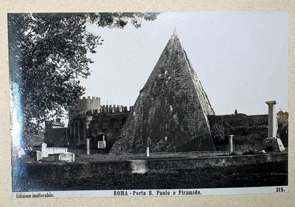 Roma - Vintage Italian Souvenir Photo Album c. 1900, with 50 images. Grand Tour album from Rome.