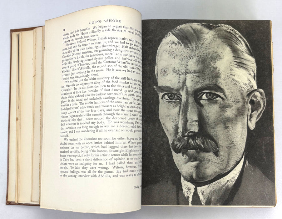 Seven Pillars of Wisdom, T.E. Lawrence, 1935 first General Circulation edition, 1st impression, Jonathan Cape