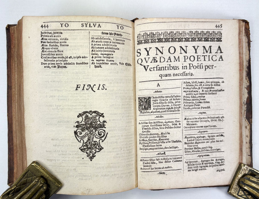 Simon Pelegromius. Synonymorum Sylva. London; Norton & Whitaker, 1632.