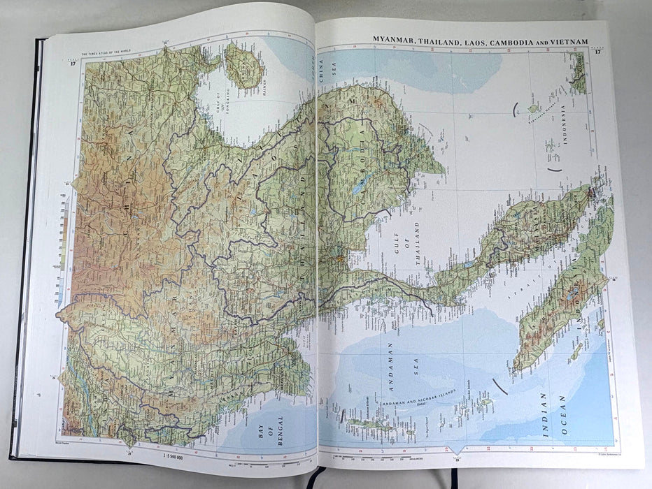 The Times Comprehensive Atlas of the World, Folio Society bound edition in slipcase, 2003