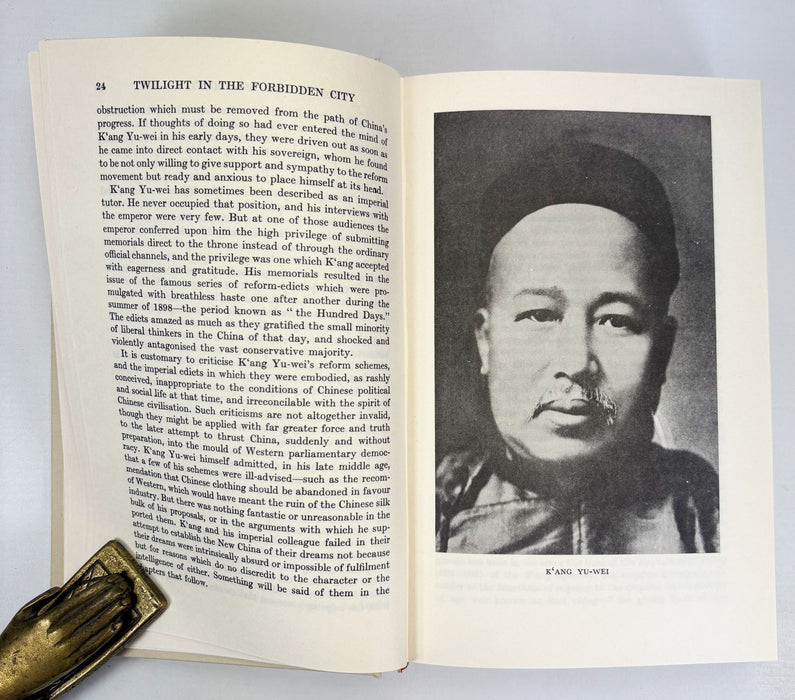 Twilight in the Forbidden City, Reginald F. Johnston, Oxford University Press, 1985