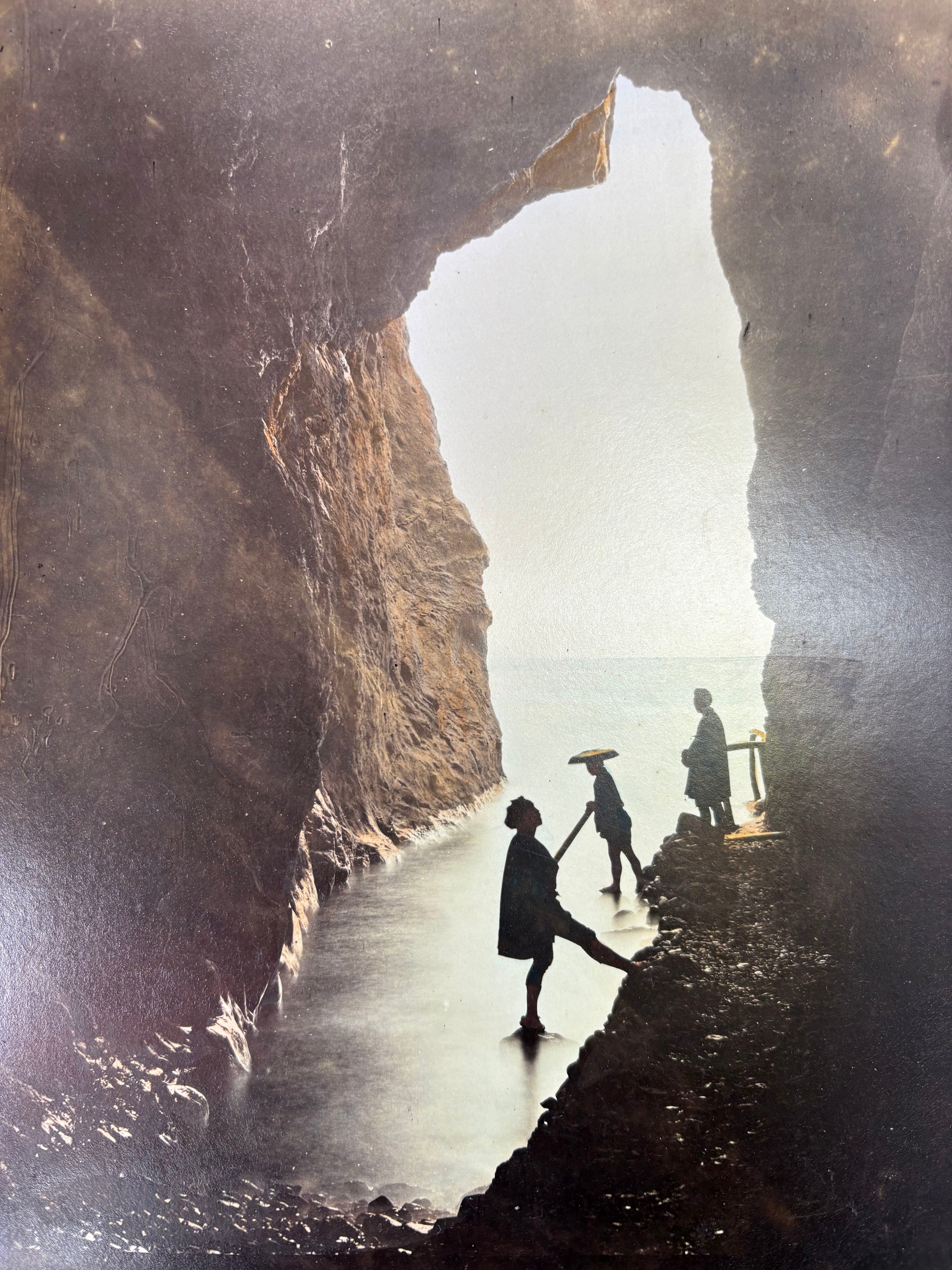 Museum Releases Early Color Photos of a Vanished World a