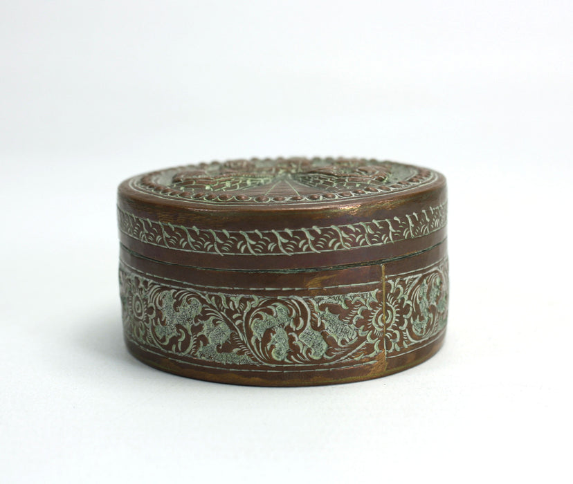 Angkor Box Vintage Cambodian Silver and Copper round Betel Box, Angkor Wat design ...