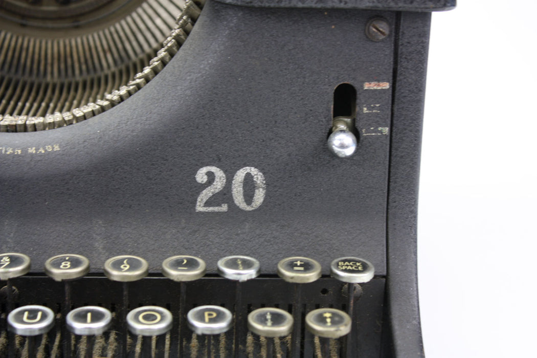 Vintage Oliver Typewriter, No.20, T-20, British Made