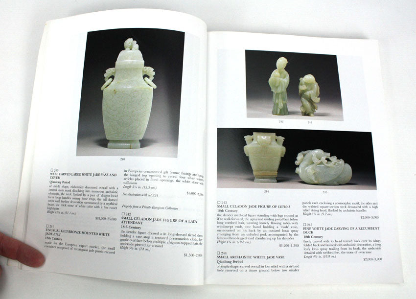 Chinese art auction catalogue: Sotheby's Fine Chinese Snuff Bottles; Fine Chinese Ceramics, Furniture and Works of Art; New York 1995